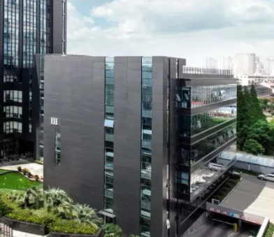幕墙装饰施工关键技术要点及上海陆豪工程案例实践